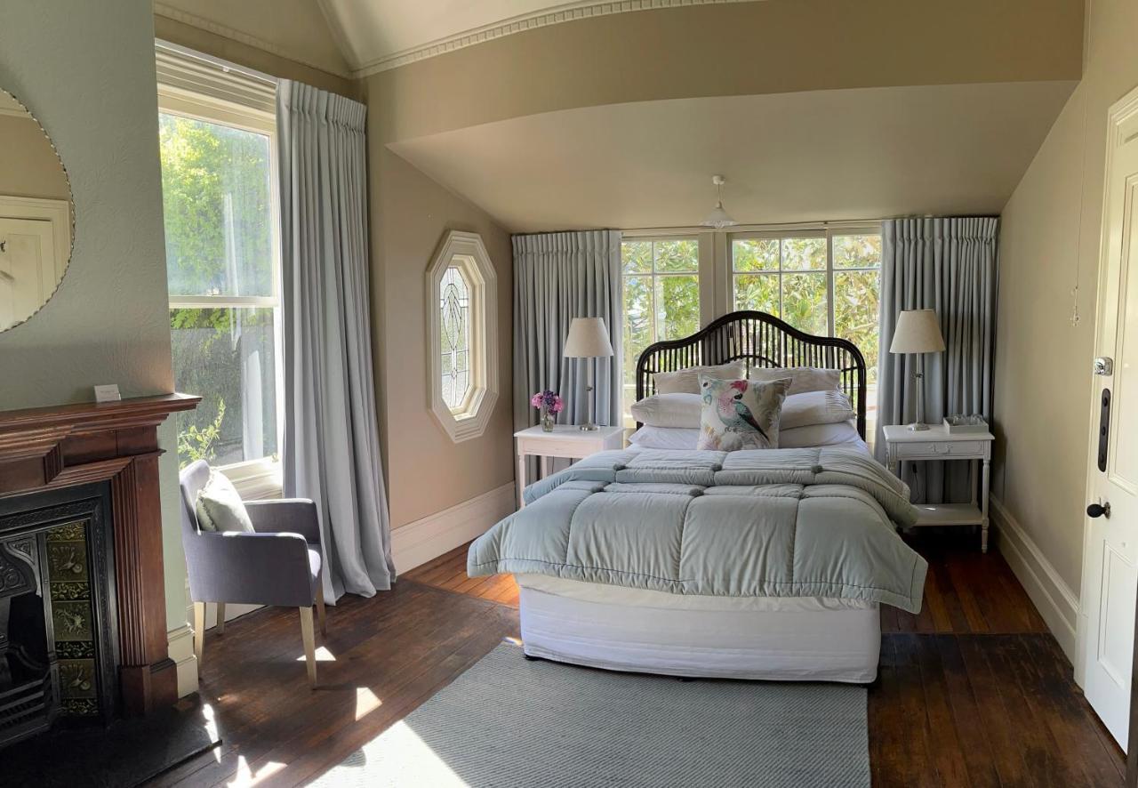 The Vicarage Boutique Bed And Breakfast Oamaru Esterno foto