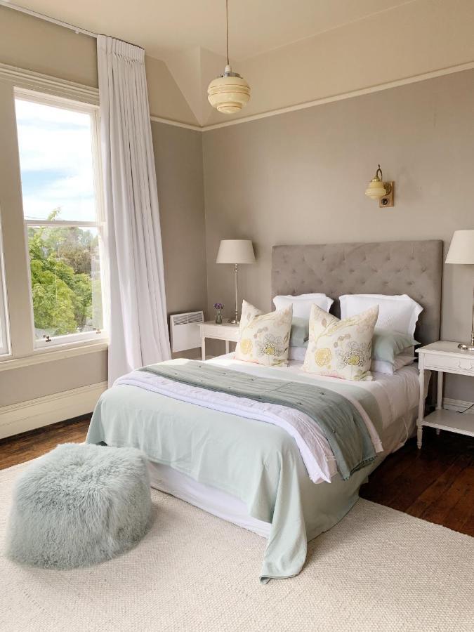 The Vicarage Boutique Bed And Breakfast Oamaru Esterno foto