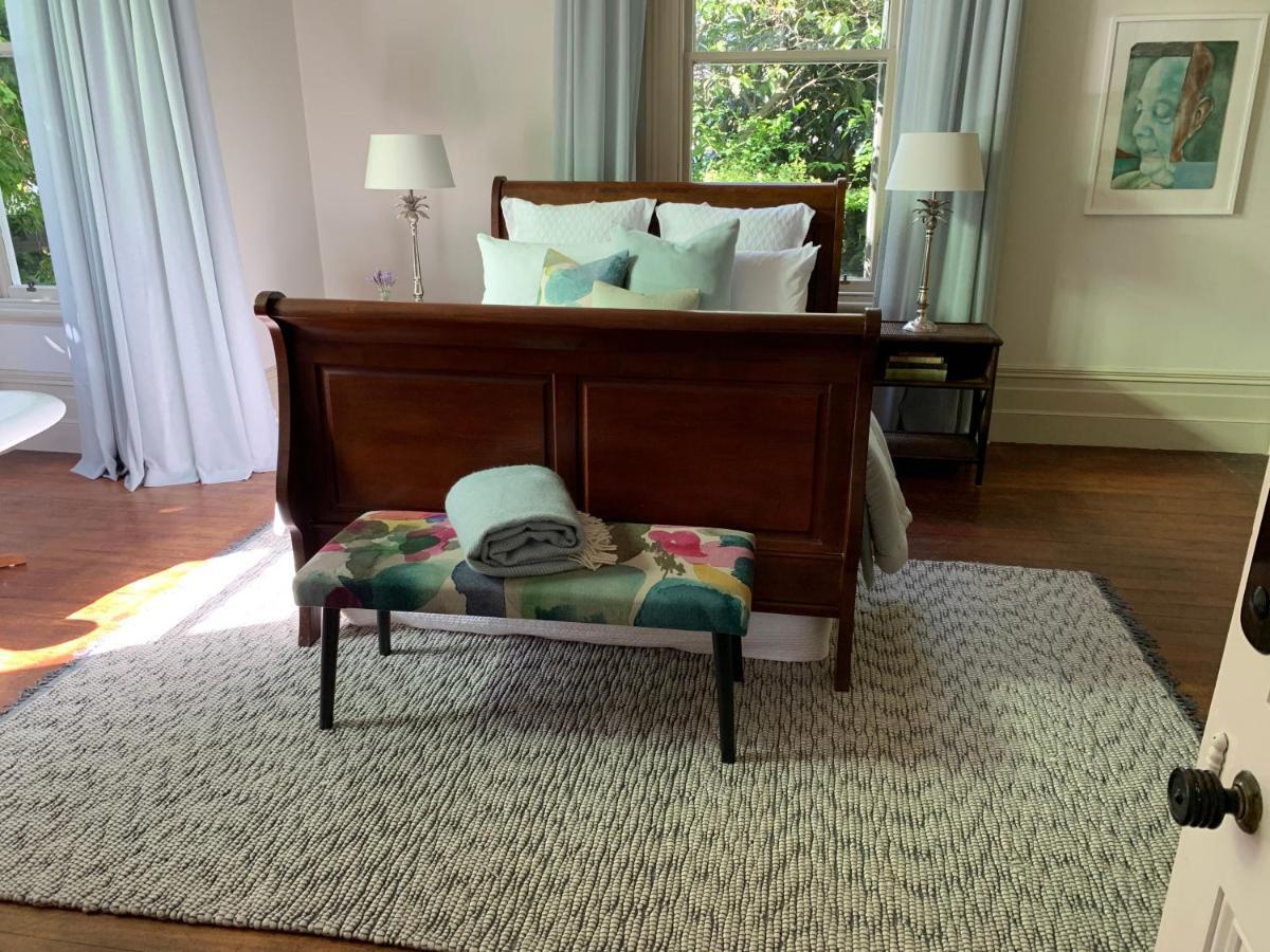 The Vicarage Boutique Bed And Breakfast Oamaru Esterno foto